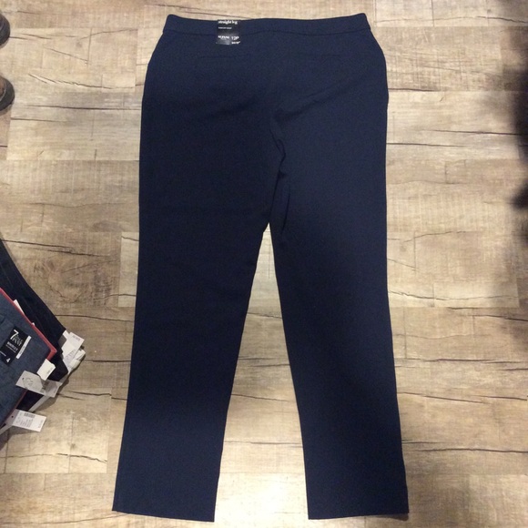 ALFANI NWT Modern Navy size 12P Straight leg pants - Picture 6 of 7